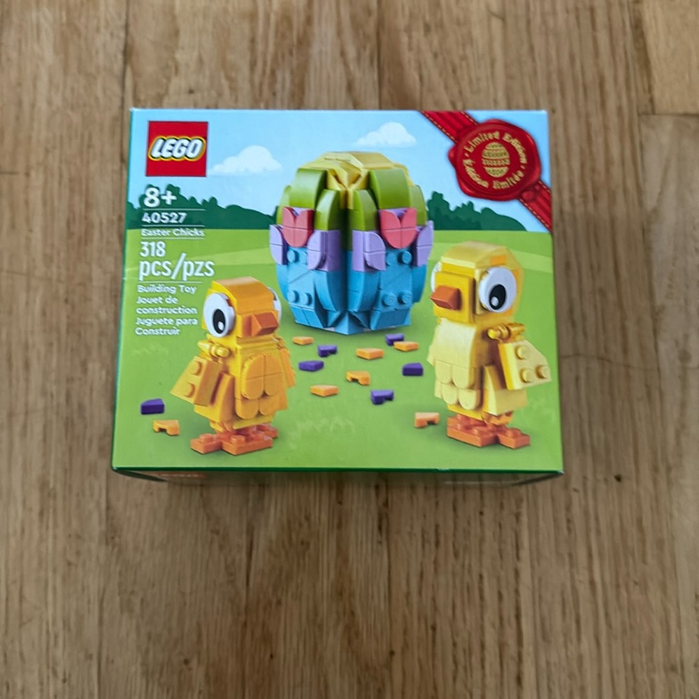 BNIB Lego Easter set 40527
